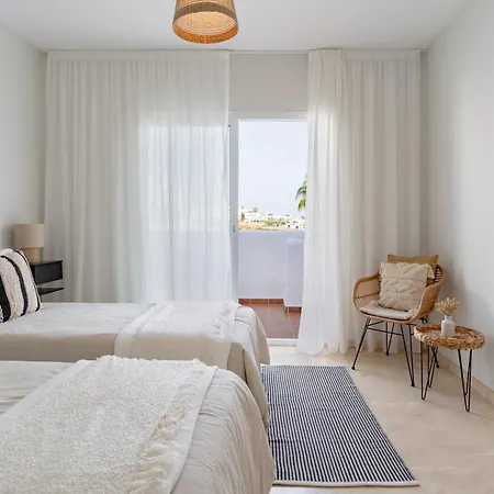 Casa Lunymar Apartment Estepona