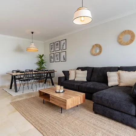 Casa Lunymar Apartment Estepona